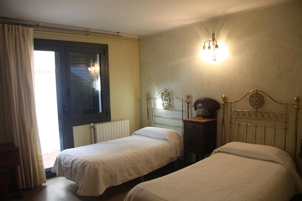 Fonda Sala Hotel Olost Kamer foto