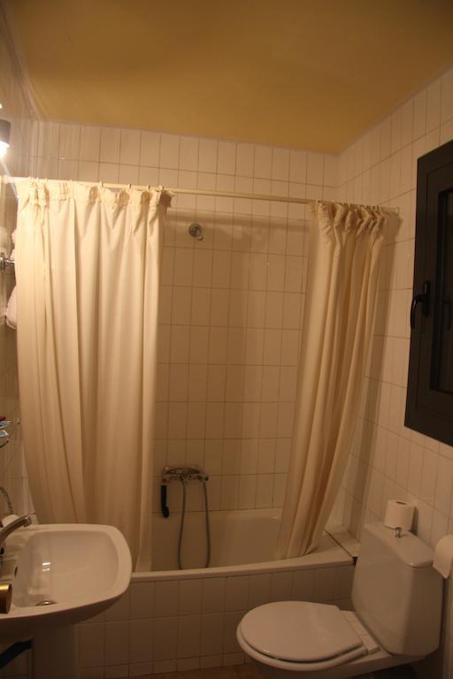 Fonda Sala Hotel Olost Kamer foto